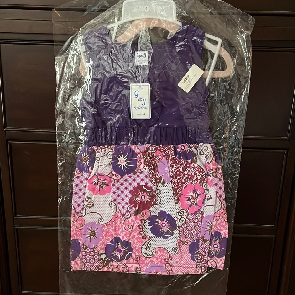 Cute zippered dress